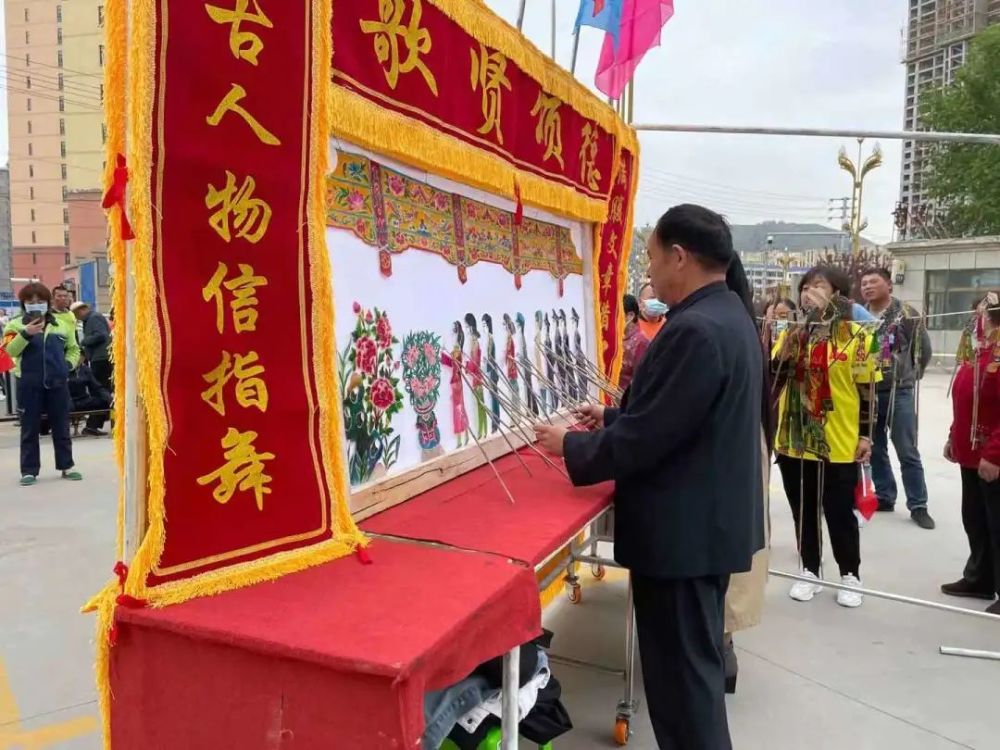 新澳門王中王期期中，揭秘彩票背后的秘密與策略，揭秘新澳門王中王彩票背后的秘密與策略，期期中探秘彩票世界