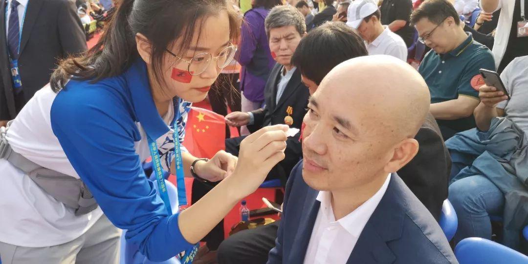 國慶閱兵視頻2019，回顧盛況，完整視頻再現(xiàn)輝煌，2019國慶閱兵回顧，盛況再現(xiàn)，輝煌視頻展現(xiàn)