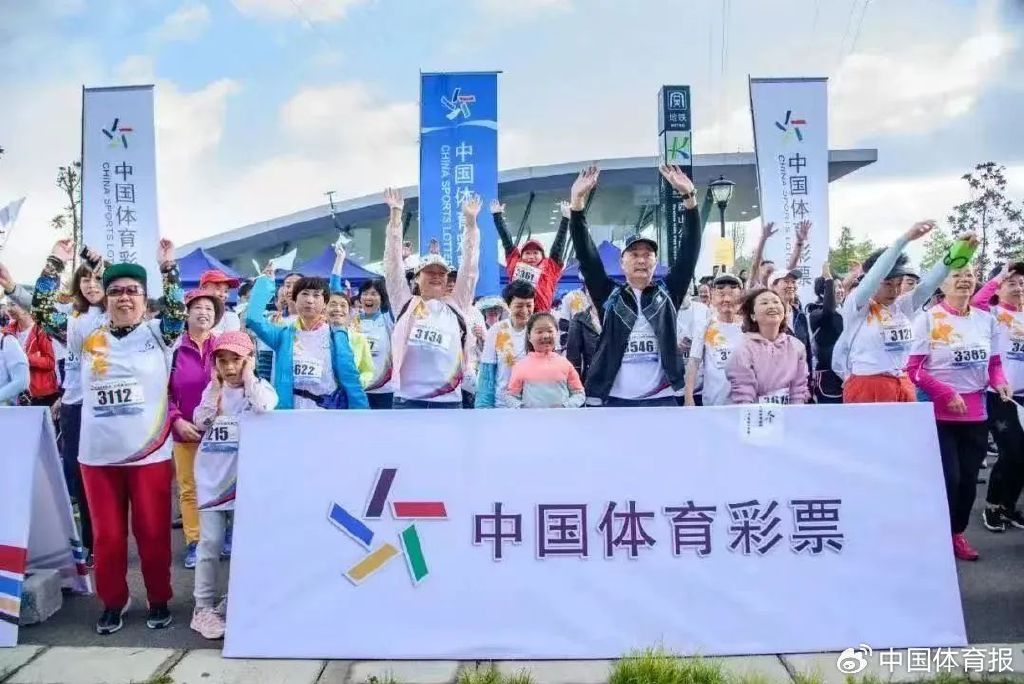 新澳門一碼一肖一特一中鳳凰體育彩票——探索彩票背后的秘密，新澳門彩票背后的秘密，一碼一肖一特一中與鳳凰體育彩票解析